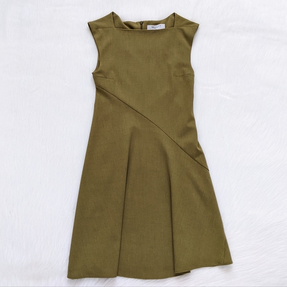 MM Lafleur The Pauline Dress In True Olive | Size 0P/XS - Picture 15 of 15